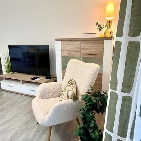 The Elite Suite Downtown 2- Bedroom Apt Ac & Garage Parking Bratislava Exteriér fotografie